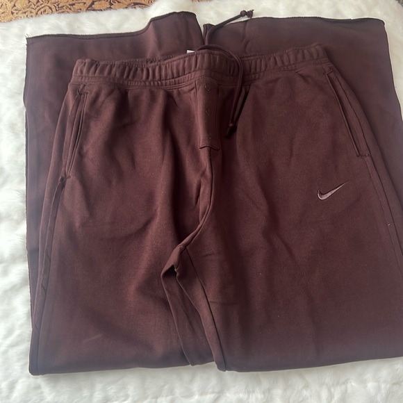 Nike Pants - Nike sweatpants